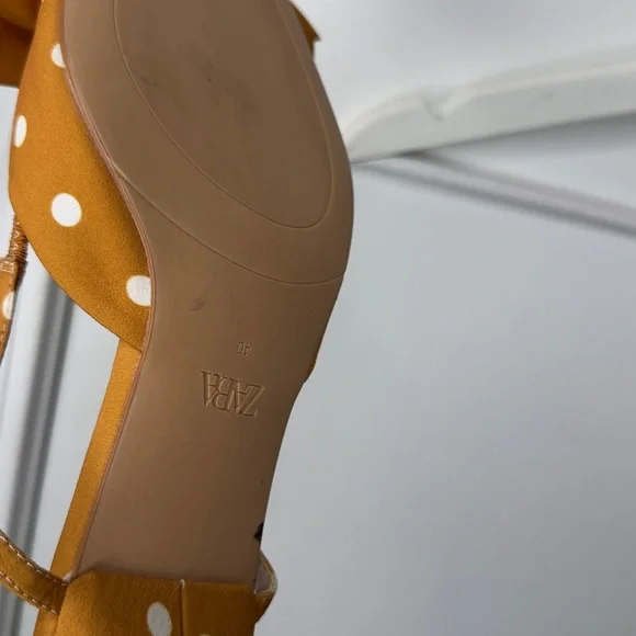 Zara Women's Brown Polka Dot Bow Flats - Picture 8 of 10